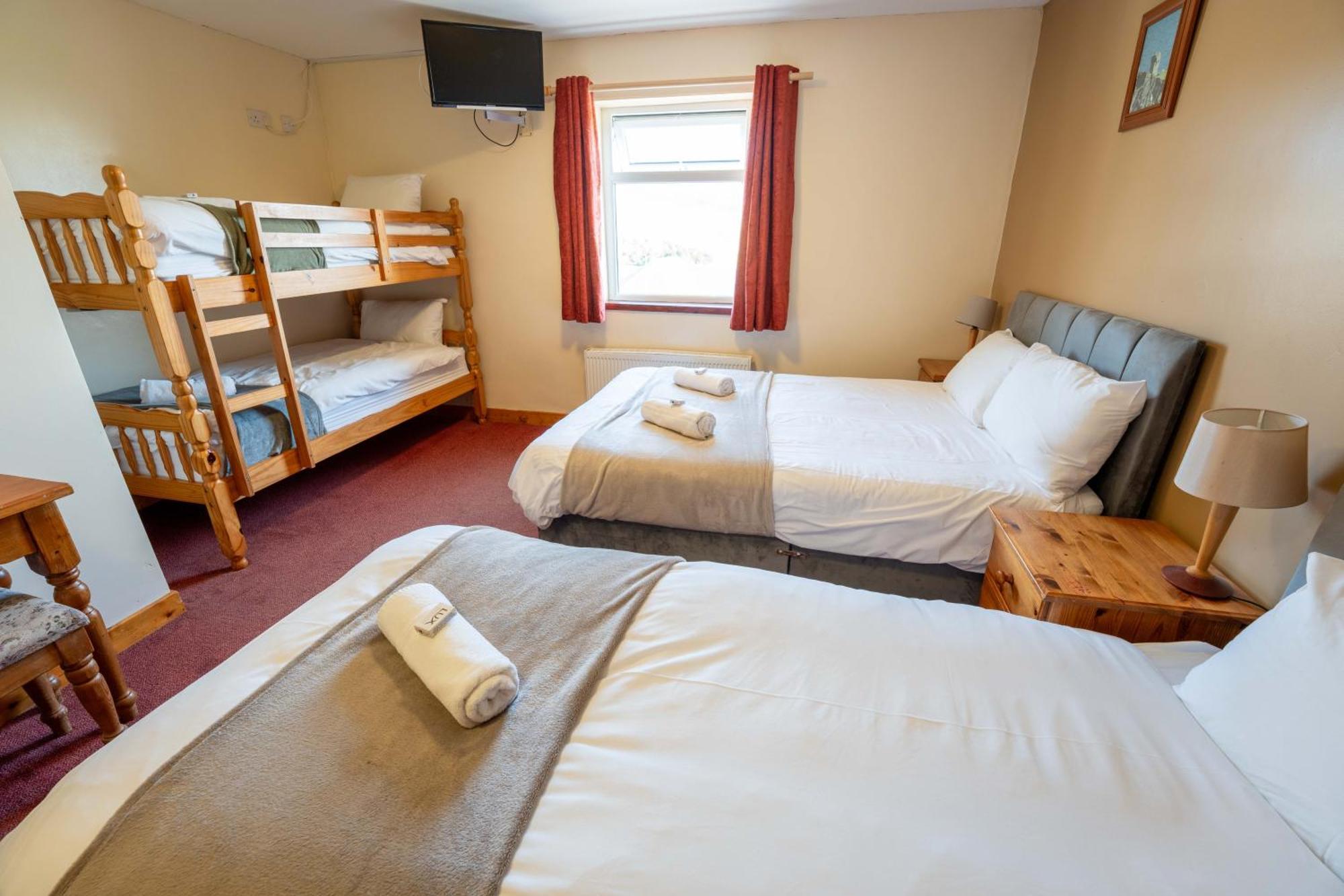 Hotel Aras Ghleann Cholm Cille Gleann Cholm Cille Esterno foto